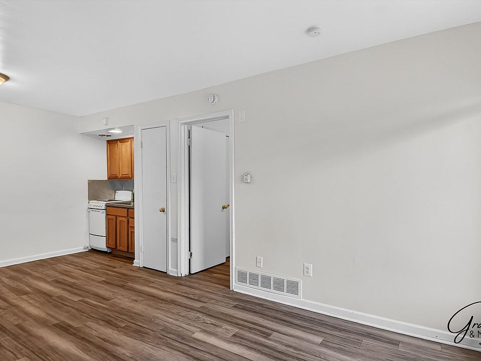 1st image of 6401 Middlebelt Rd #E7e7e04a7