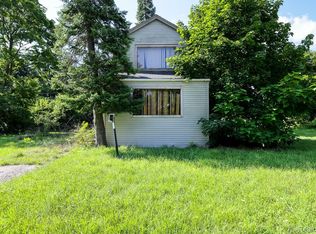 1521 W Dartmouth St, Flint, MI 48504