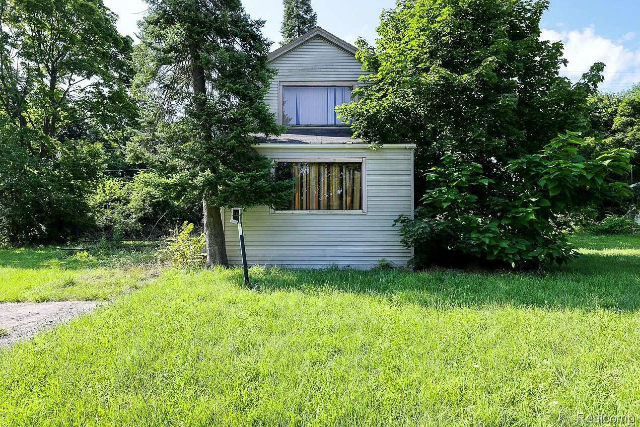 1521 W Dartmouth St photo 1