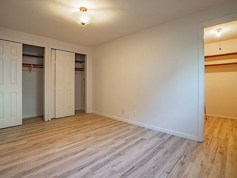 4456 Whitman Ave N — Photo 20