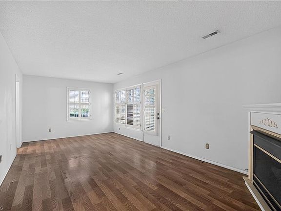 4th image of 3311 Regents Park Ln Unit A