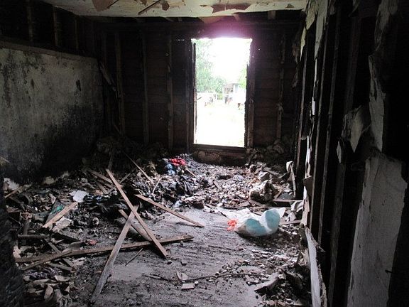 5th image of 111 W Blake Ave
