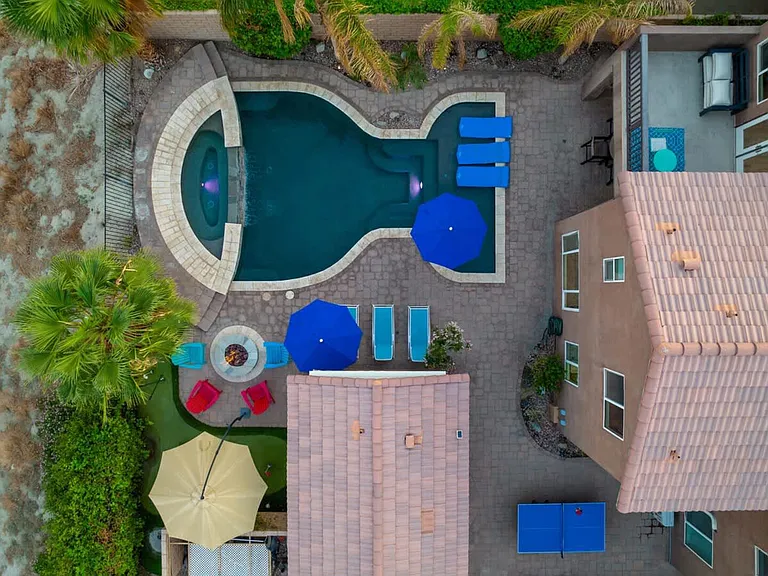 Del Lago Ct — Photo 36