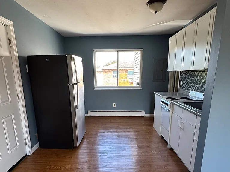 36 Woodbury Ave #2F — Photo 6