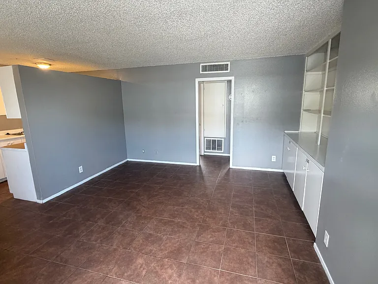 53 W Pacific Ave #4 — Photo 9