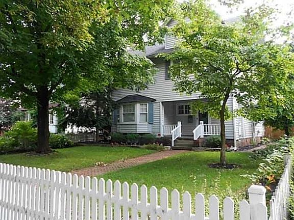 2nd image of 520 Hudson Ave
