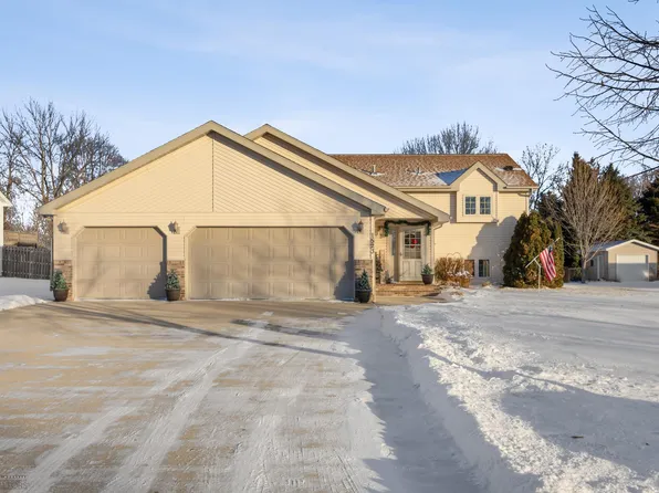 1523 Sunset Blvd, Hawley, MN 56549