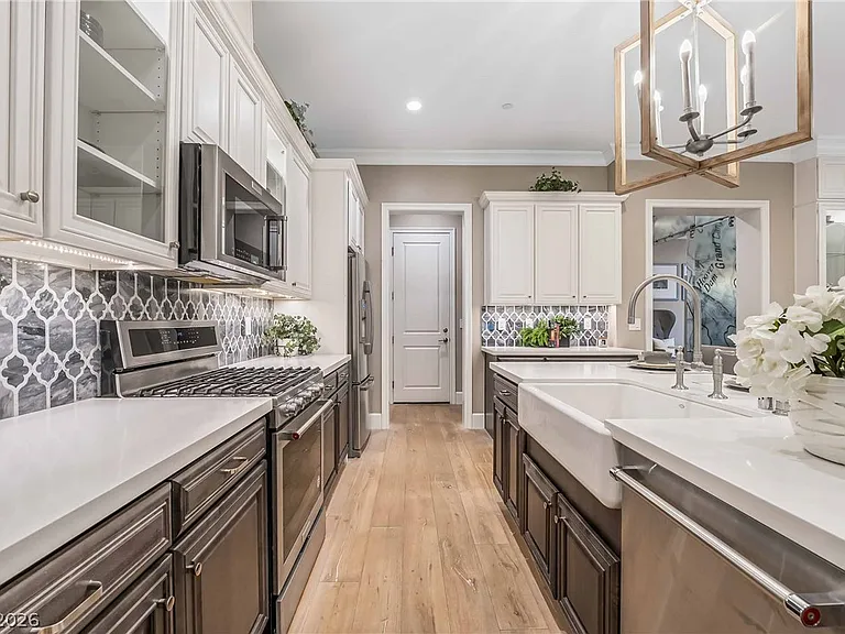 3084 Amoruccio Ct — Photo 9