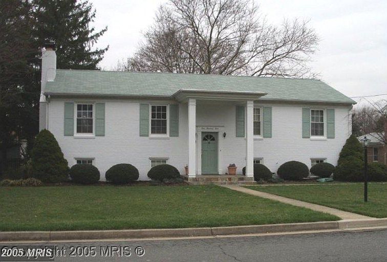 1st image of 104 Saint Andrews Dr NE