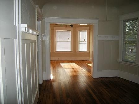 2nd image of 3135 Sacramento St #1