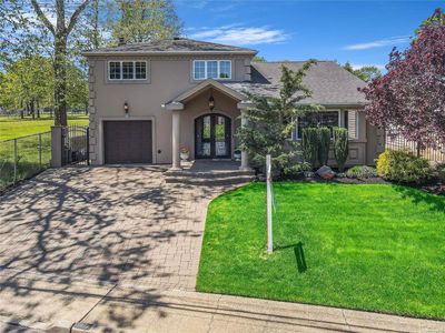 2572 Newbridge Road, Bellmore, NY, 11710