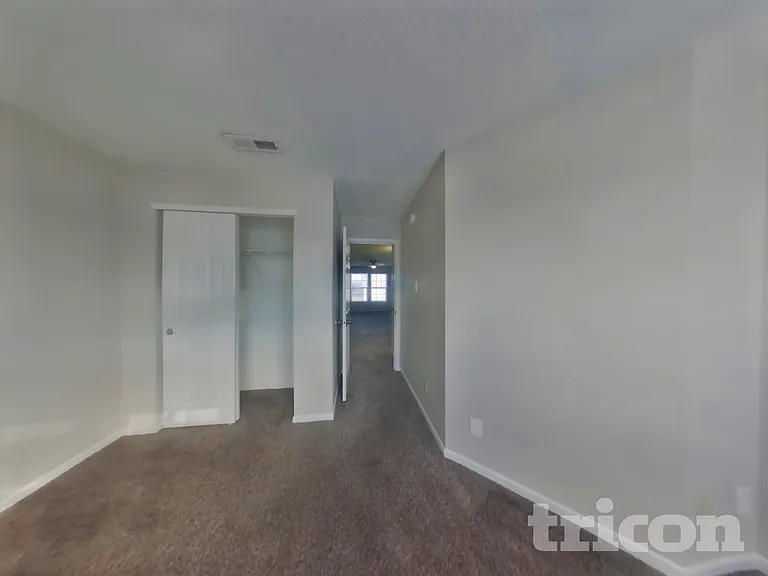 3357 Summer Breeze Cir — Photo 18