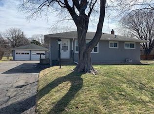 2744 Chippewa Ave, North Saint Paul, MN 55109