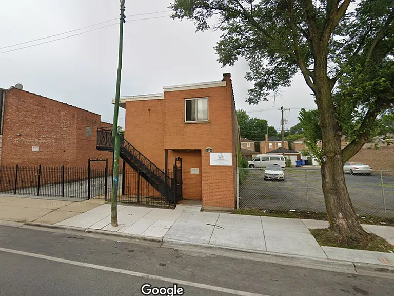 8124 S Western Ave — Photo 4