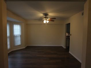 1381 Rennet Dr, Naperville, IL 60565