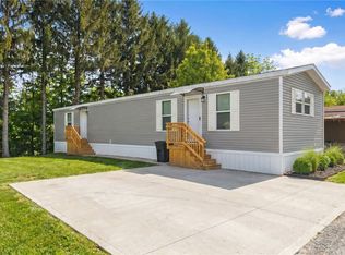 328 Festival Rd, Washington, PA 15301