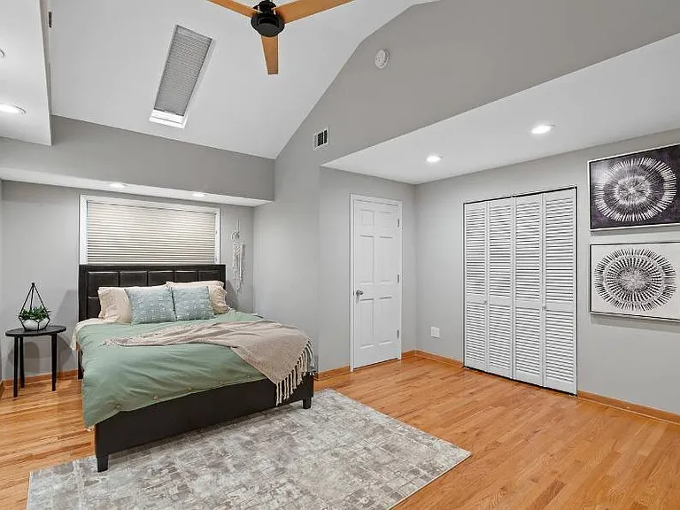 1450 W Webster Ave #2 — Photo 18