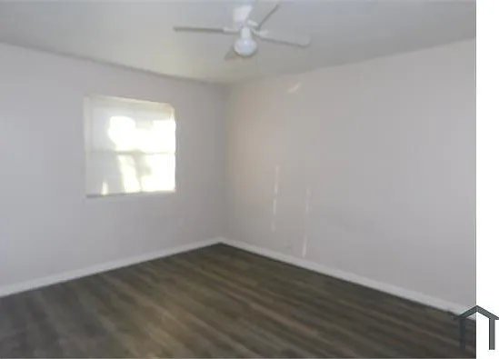 602 E South St — Photo 4
