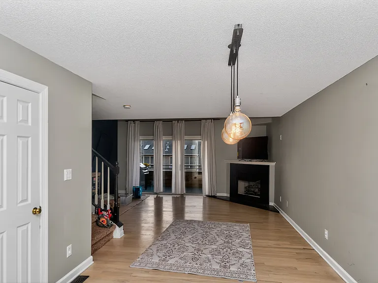 14627 Waterside Dr — Photo 11