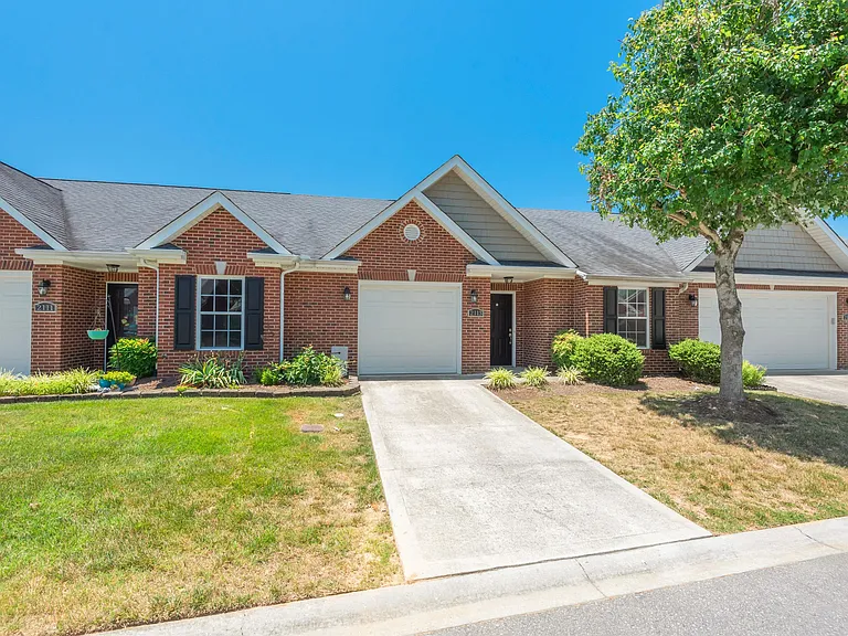 2113 Fig Tree Way — Photo 21