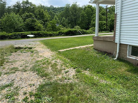 3rd image of 291 Blairmont Rd
