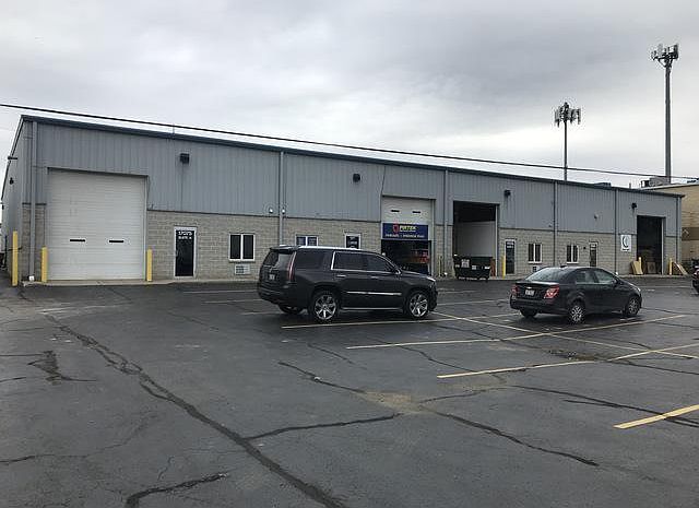 1st image of 17079 Westview Ave Suite B
