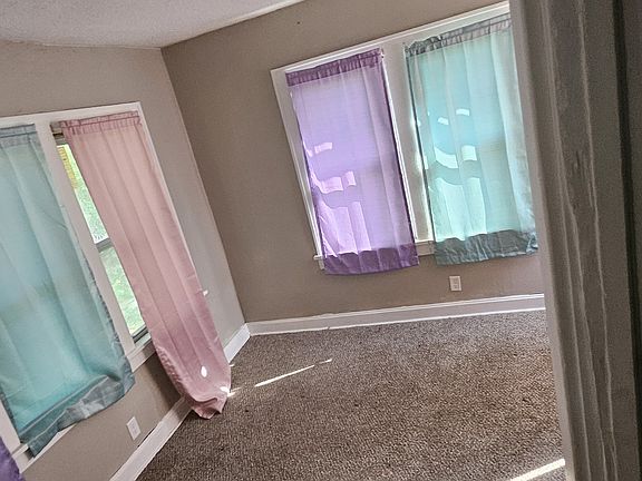 5th image of 4435 Montgall Ave