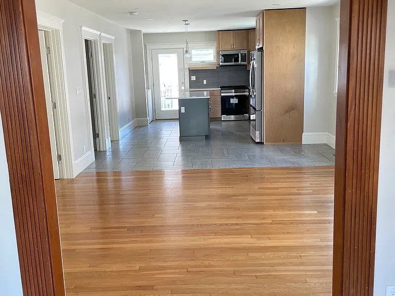 14 White St #1 — Photo 13
