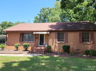 6608 Monteith Dr, Charlotte, NC 28213