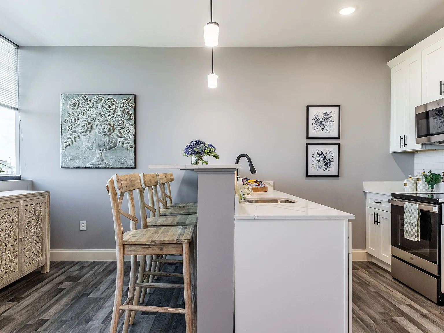 1230 Elm Street — Photo 3