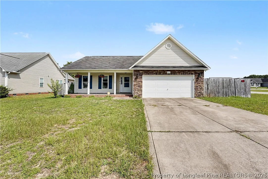 3 bed, 2.0 bath, 1258 sqft, $1,900 — Photo 1