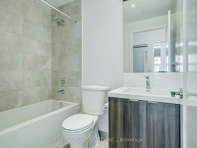 101 Erskine Ave #321 — Photo 14