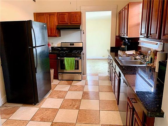 5th image of 3501 Calhoun St APT C