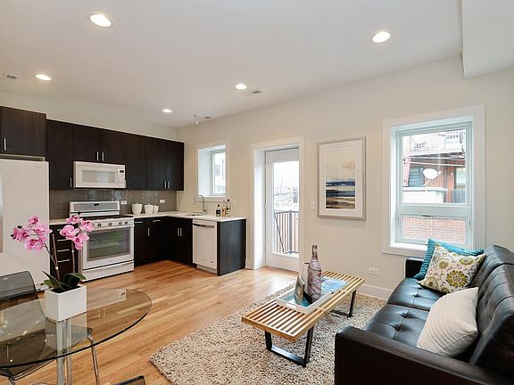 5th image of 4639 N Broadway St Ste 1