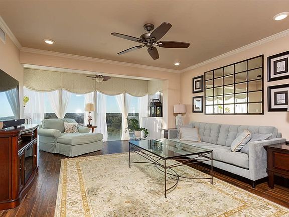 3rd image of 825 Bayshore Dr APT 1103