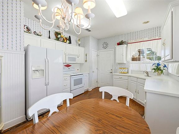 4th image of 13199 SE 92nd Court Rd