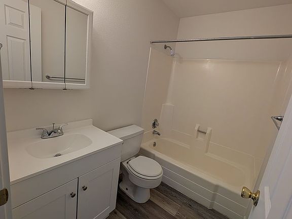 3rd image of 412 N Rouse Ave #412G