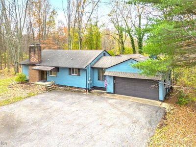 8746 Columbia Rd, Olmsted Falls, OH, 44138