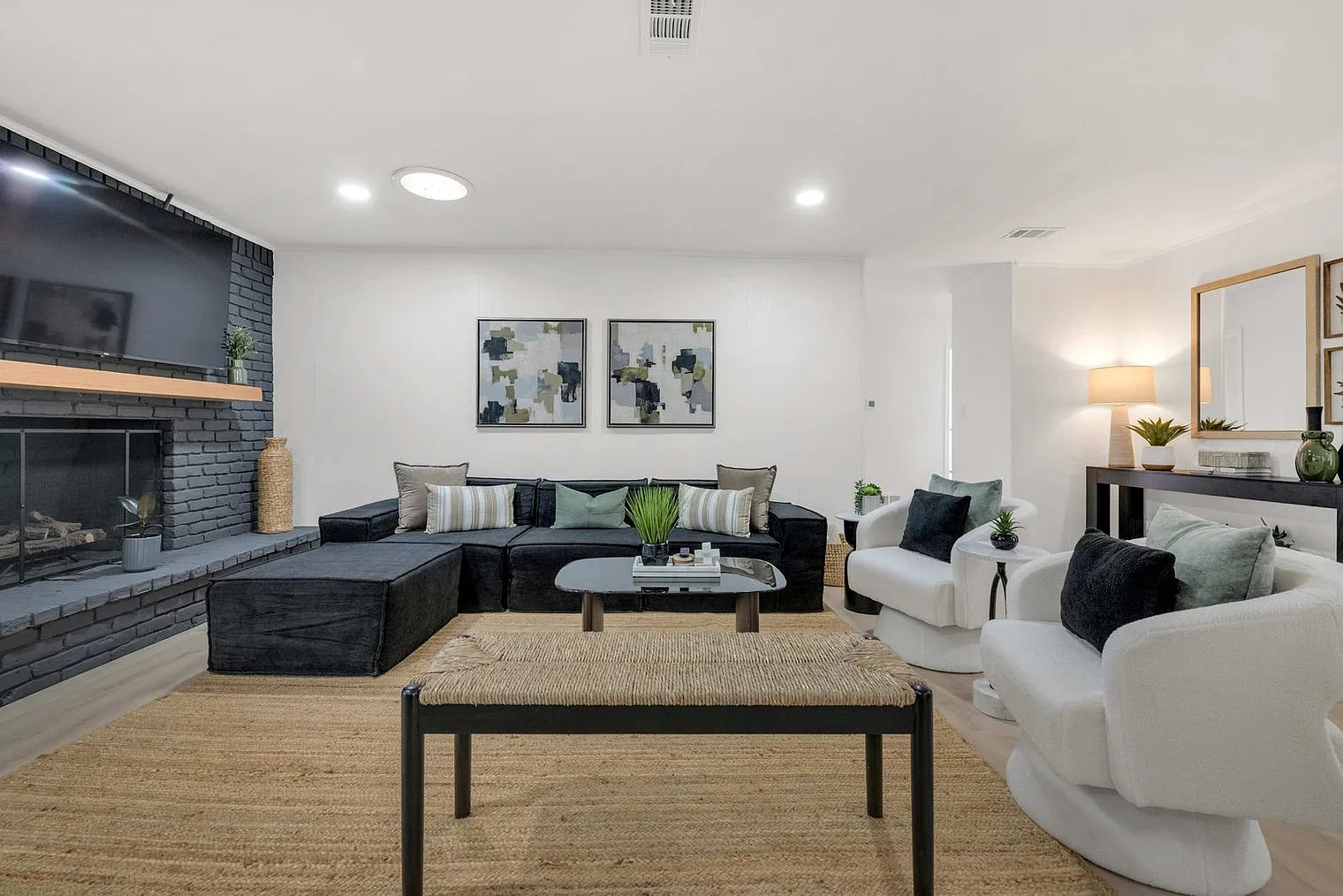 4 bed, 3.0 bath, 2217 sqft, $9,359 — Photo 2