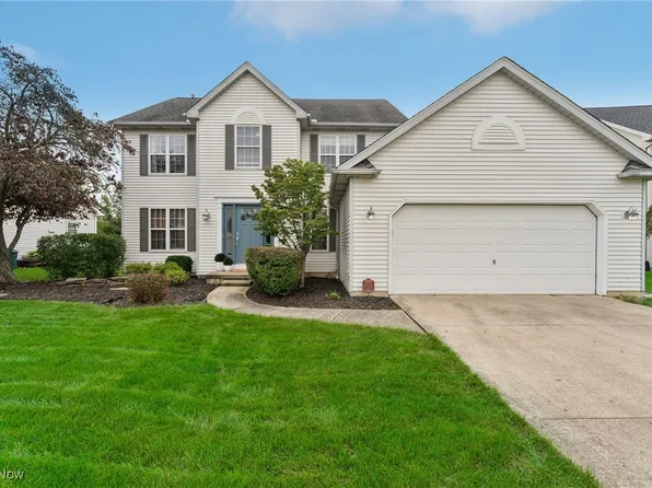 27063 Dogwood Ln, Olmsted Township, OH 44138