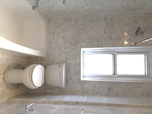 Rented by Metropolitan Equities | media 25