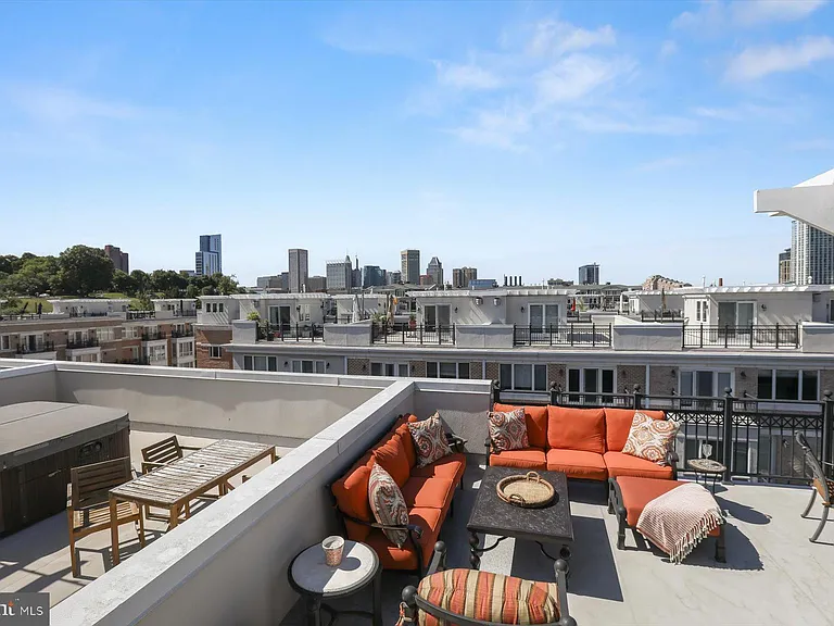 921 Valencia Ct #120 — Photo 82