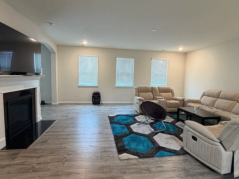 171 Walker Dr — Photo 7