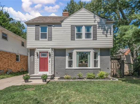 2368 Eardley Rd, University Heights, OH 44118