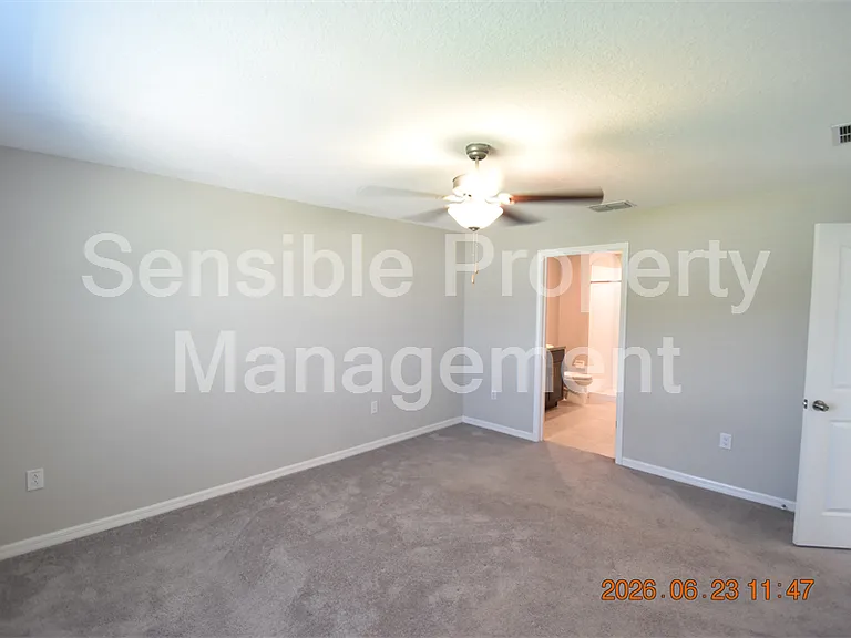 13021 Meadow Pond Pl — Photo 20