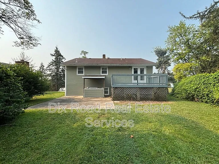 4107 Central Ave — Photo 3