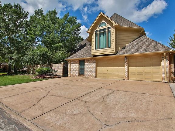 3rd image of 12106 Cypresswood Dr