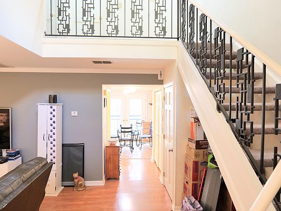 4th image of 3441 Laredo Dr Unit 28