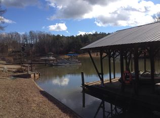 7112 Executive Cir, Denver, NC 28037