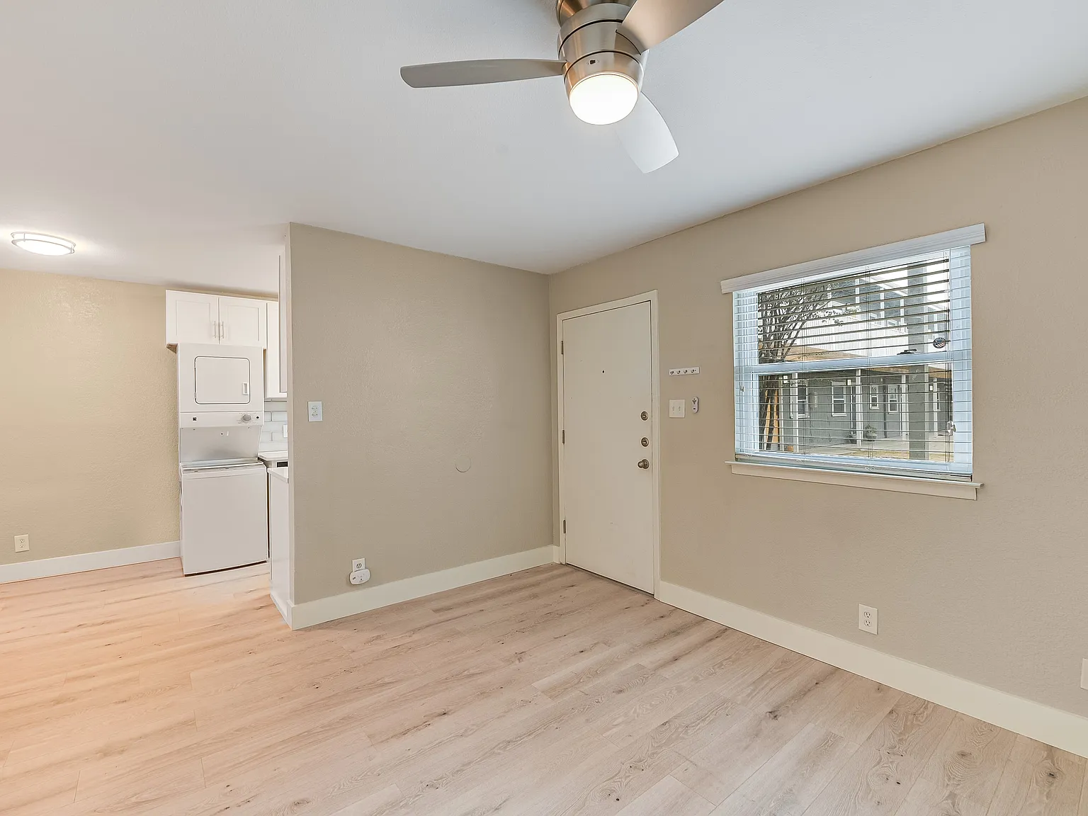 2 bed, 800 sqft, $1,355 — Photo 1